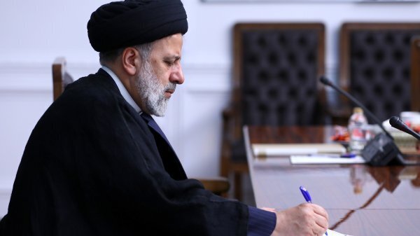رئیس جمهور قانون معافیت واردات دارو از مالیات بر ارزش افزوده را ابلاغ کرد